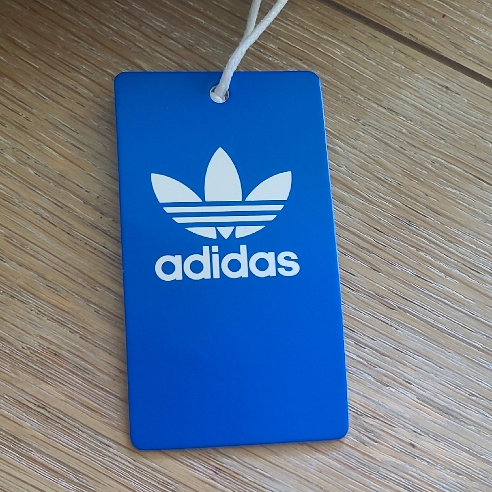 Adidas Green Backpack with Trefoil Logo and Clean Design - Picture 4 of 5